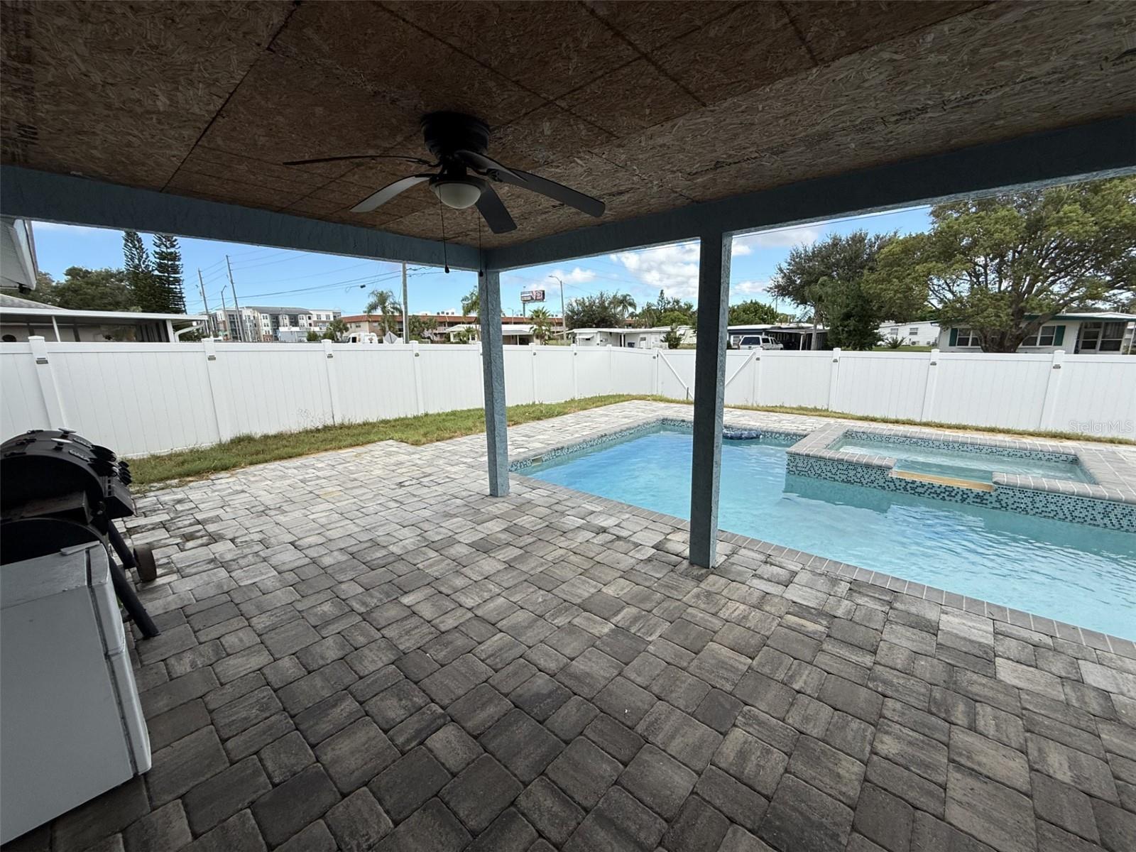 Image 4 of 5 For 2589 Orangewood Court