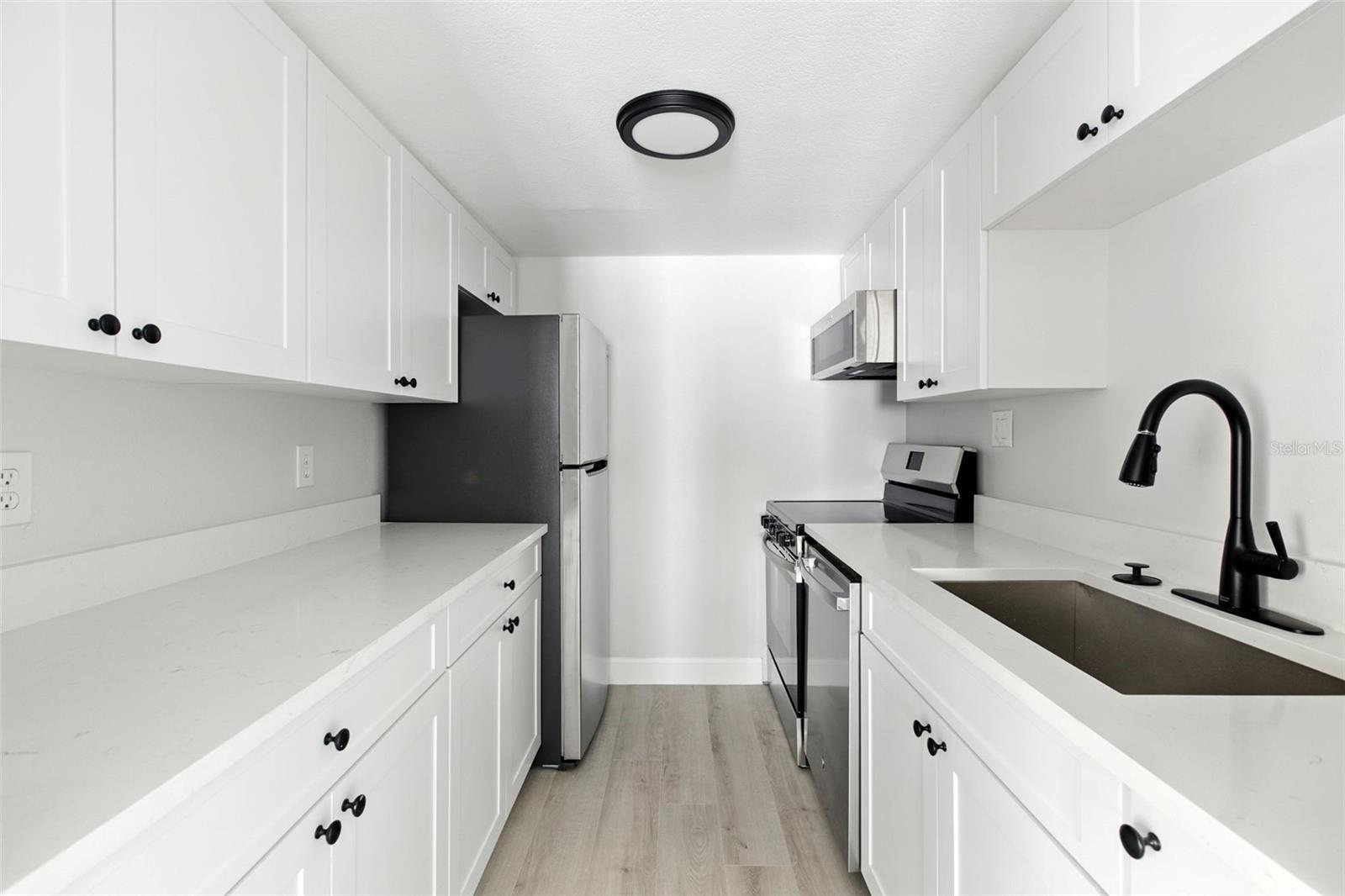 Image 15 of 37 For 408 And 410 Tampania