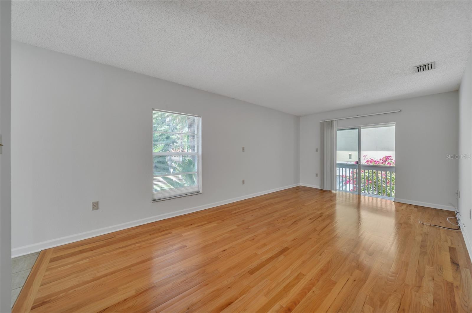 Image 24 of 37 For 408 And 410 Tampania