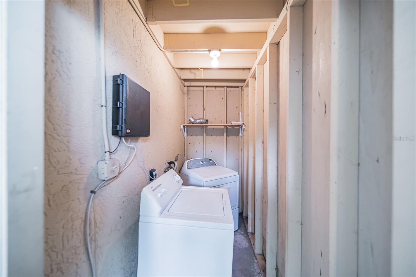 Image 29 of 37 For 408 And 410 Tampania