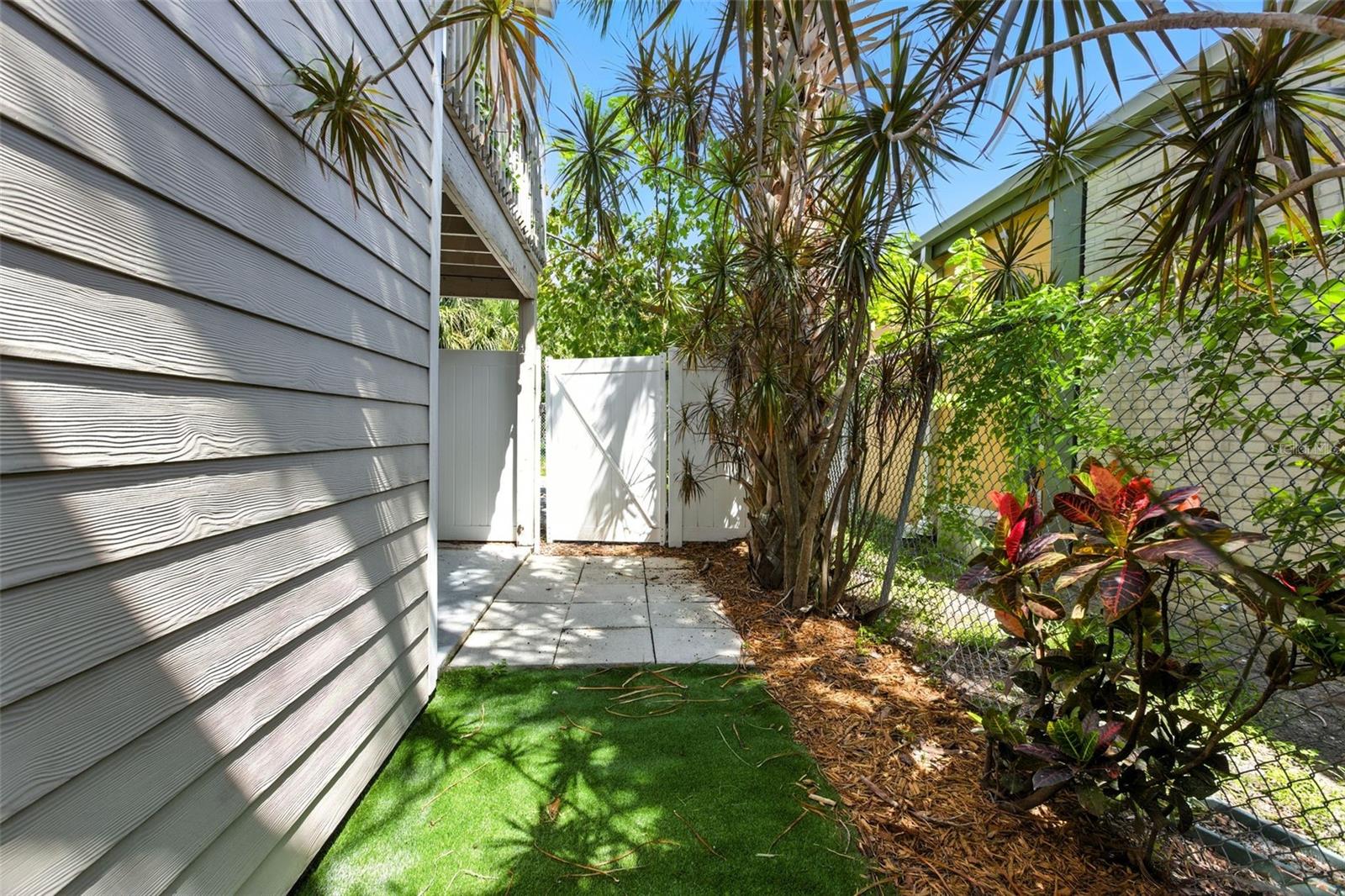 Image 5 of 37 For 408 And 410 Tampania