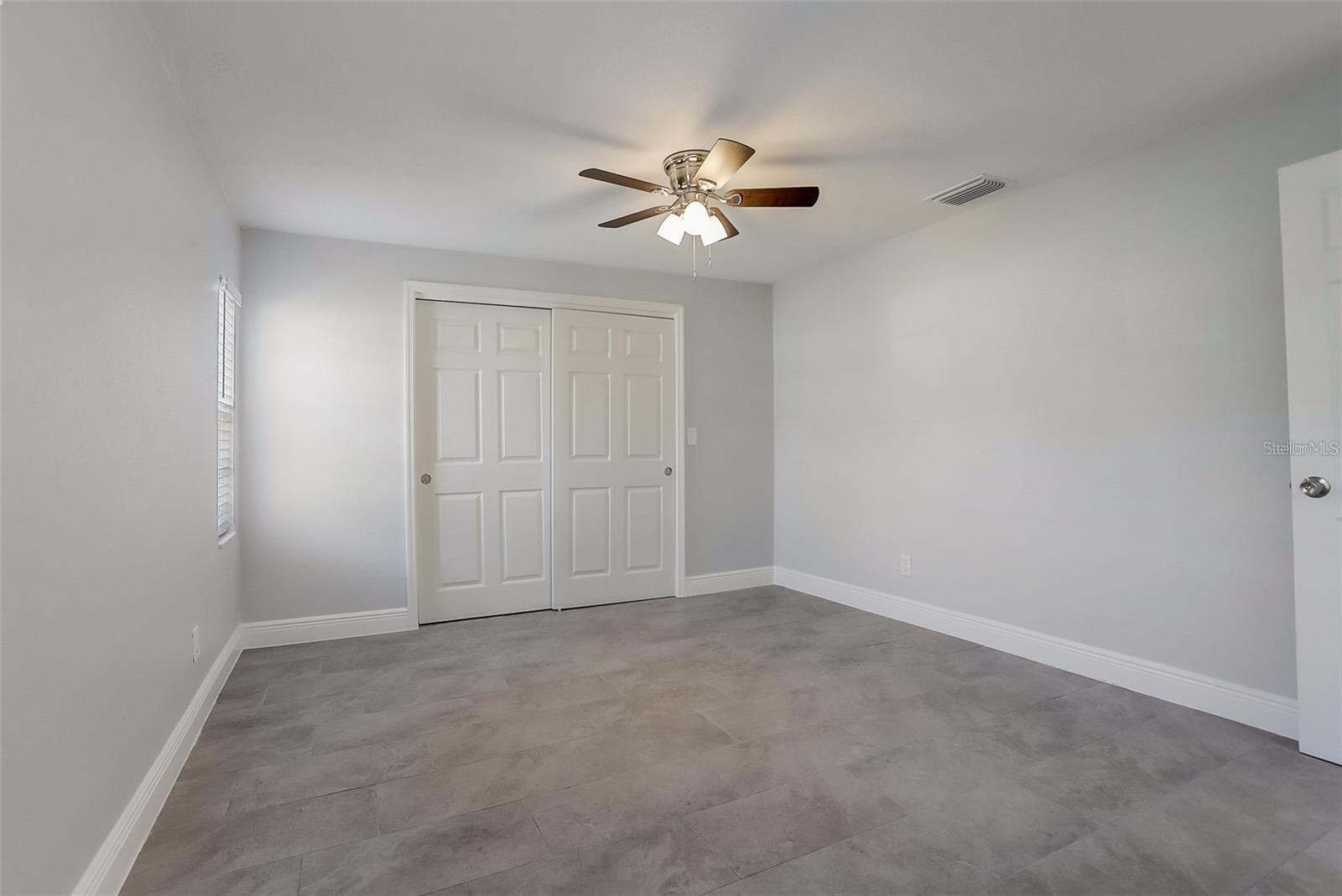 Image 10 of 12 For 2422 Ramona Circle
