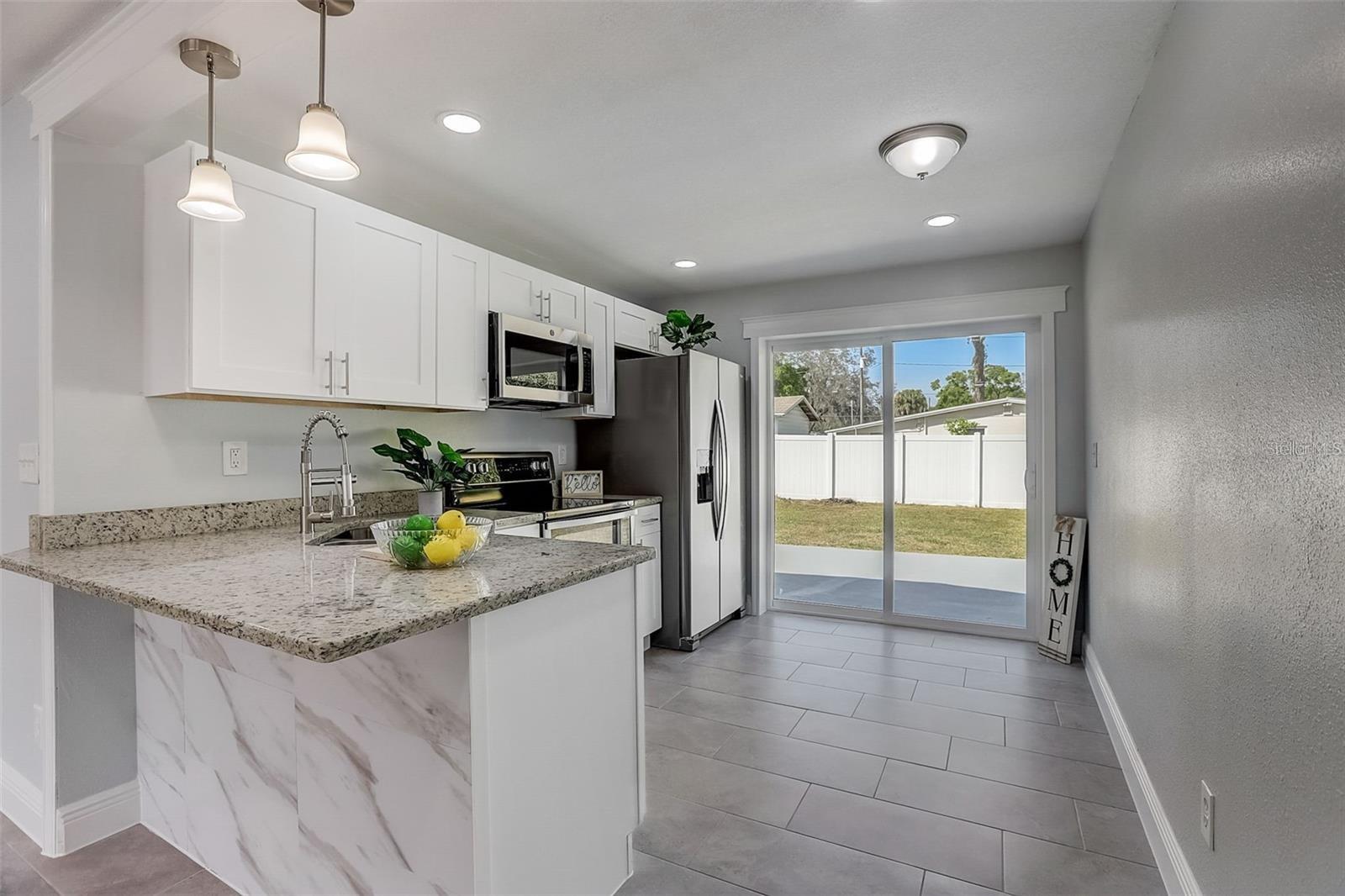 Image 3 of 12 For 2422 Ramona Circle