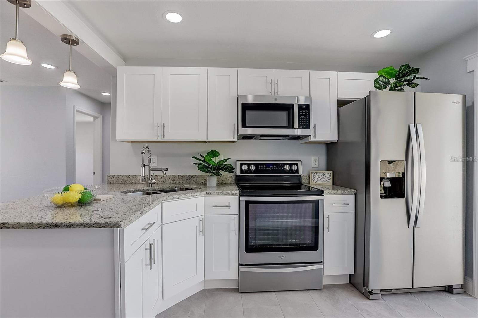 Image 4 of 12 For 2422 Ramona Circle