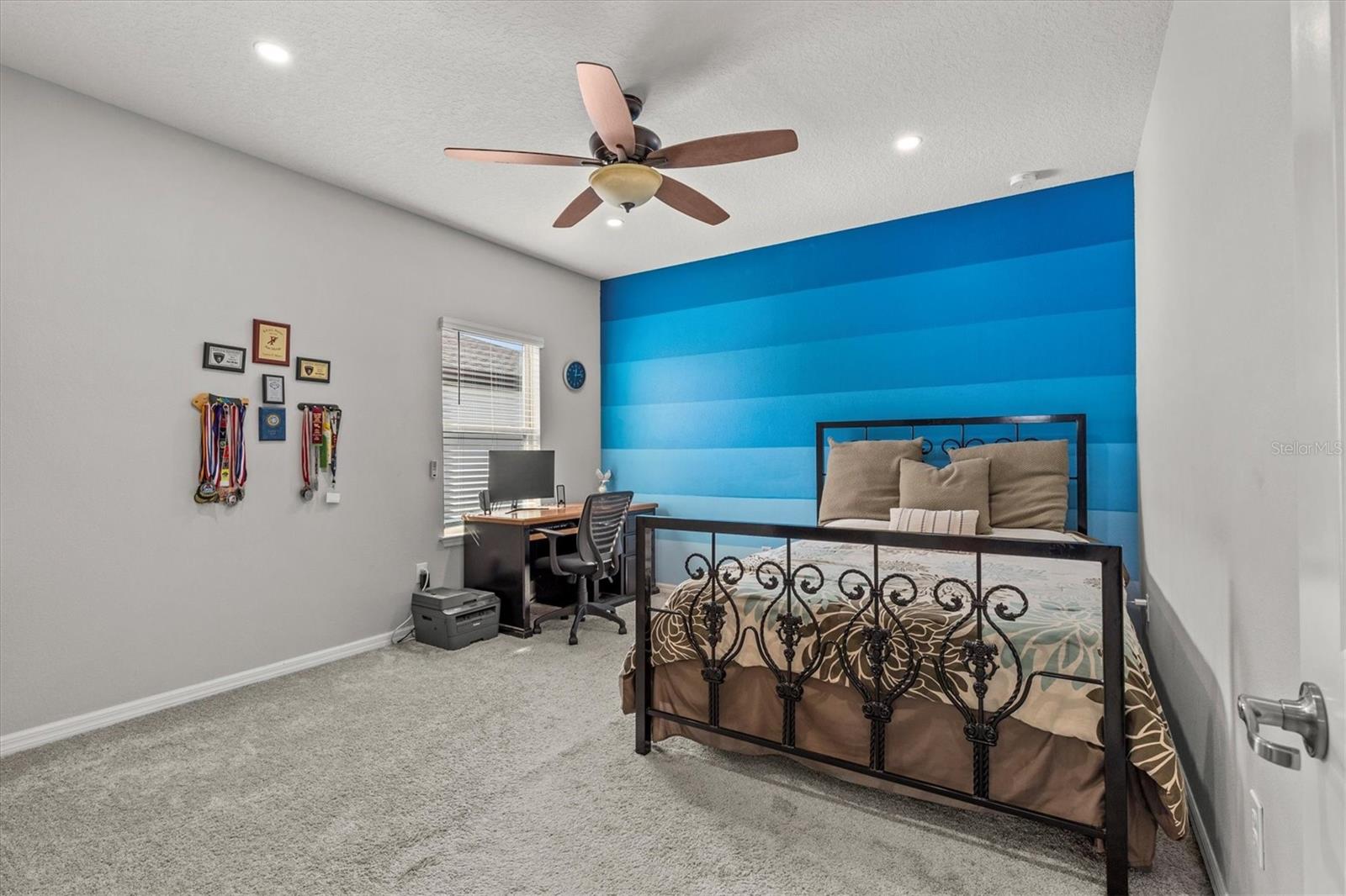 Image 43 of 71 For 19270 Briarbrook Drive