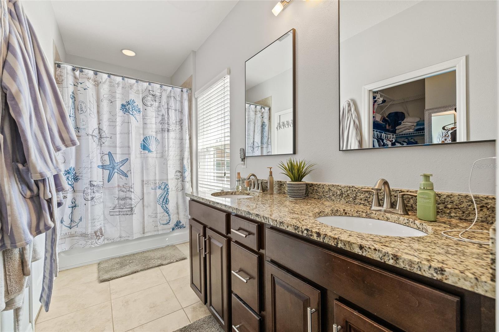 Image 13 of 19 For 7001 Interbay Boulevard 346