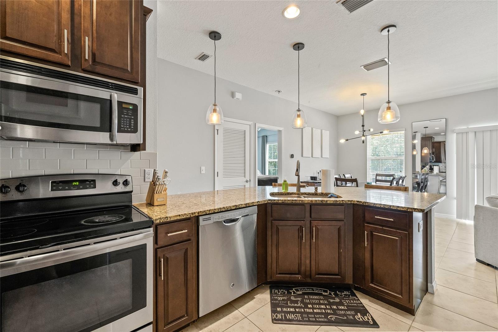 Image 9 of 19 For 7001 Interbay Boulevard 346