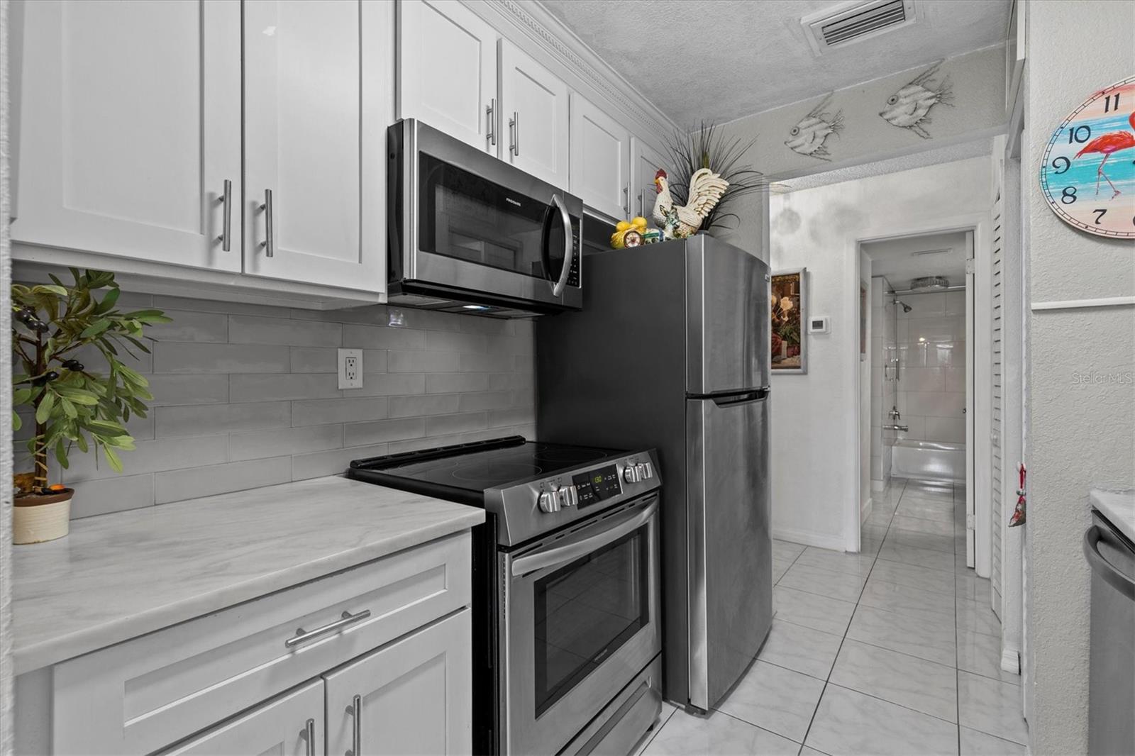 Image 17 of 40 For 388 Moorings Cove Drive 6e