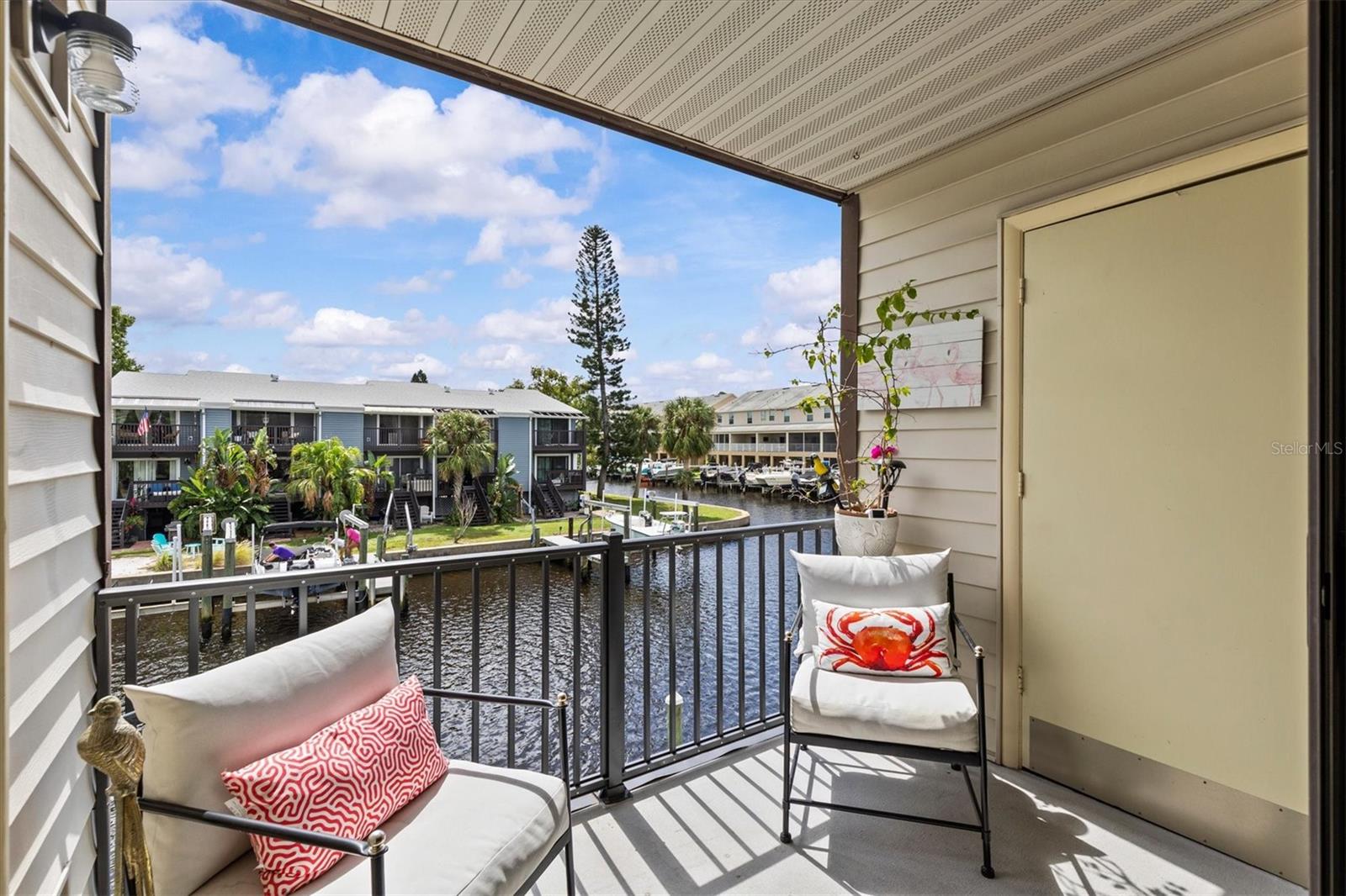 Image 26 of 40 For 388 Moorings Cove Drive 6e