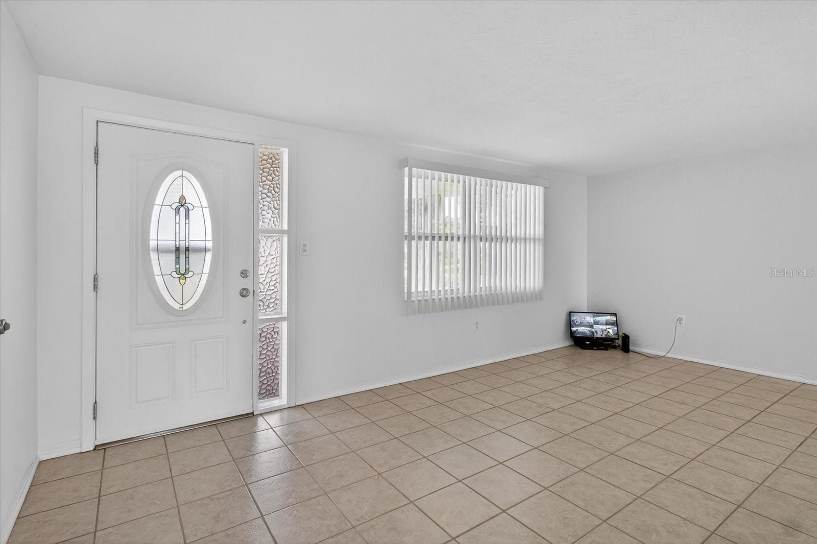 Image 11 of 42 For 4934 Vision Avenue