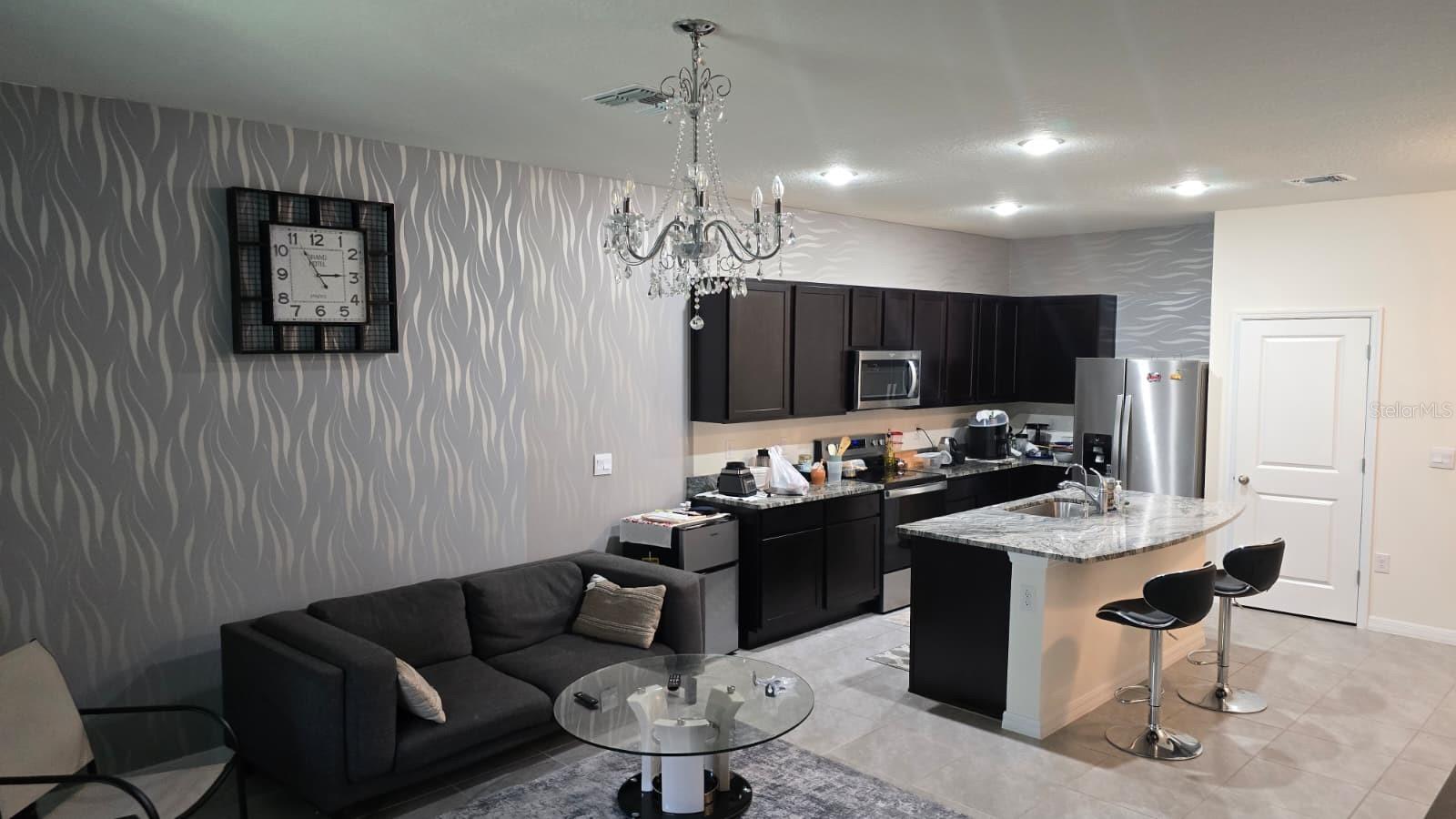 Image 3 of 17 For 17202 Amber Aspen Way