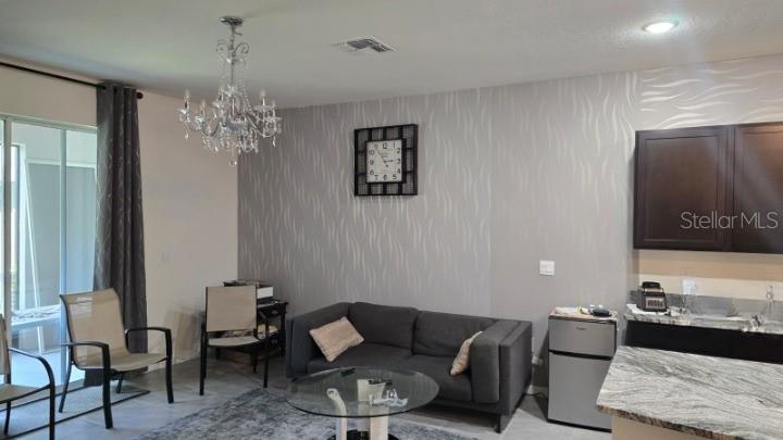 Image 7 of 17 For 17202 Amber Aspen Way