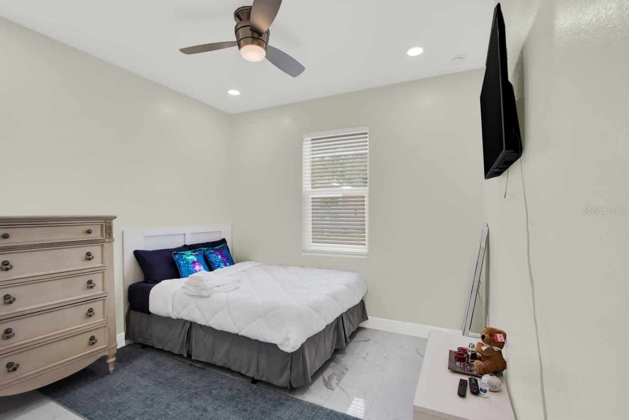 Image 15 of 27 For 2412 Chelsea Street