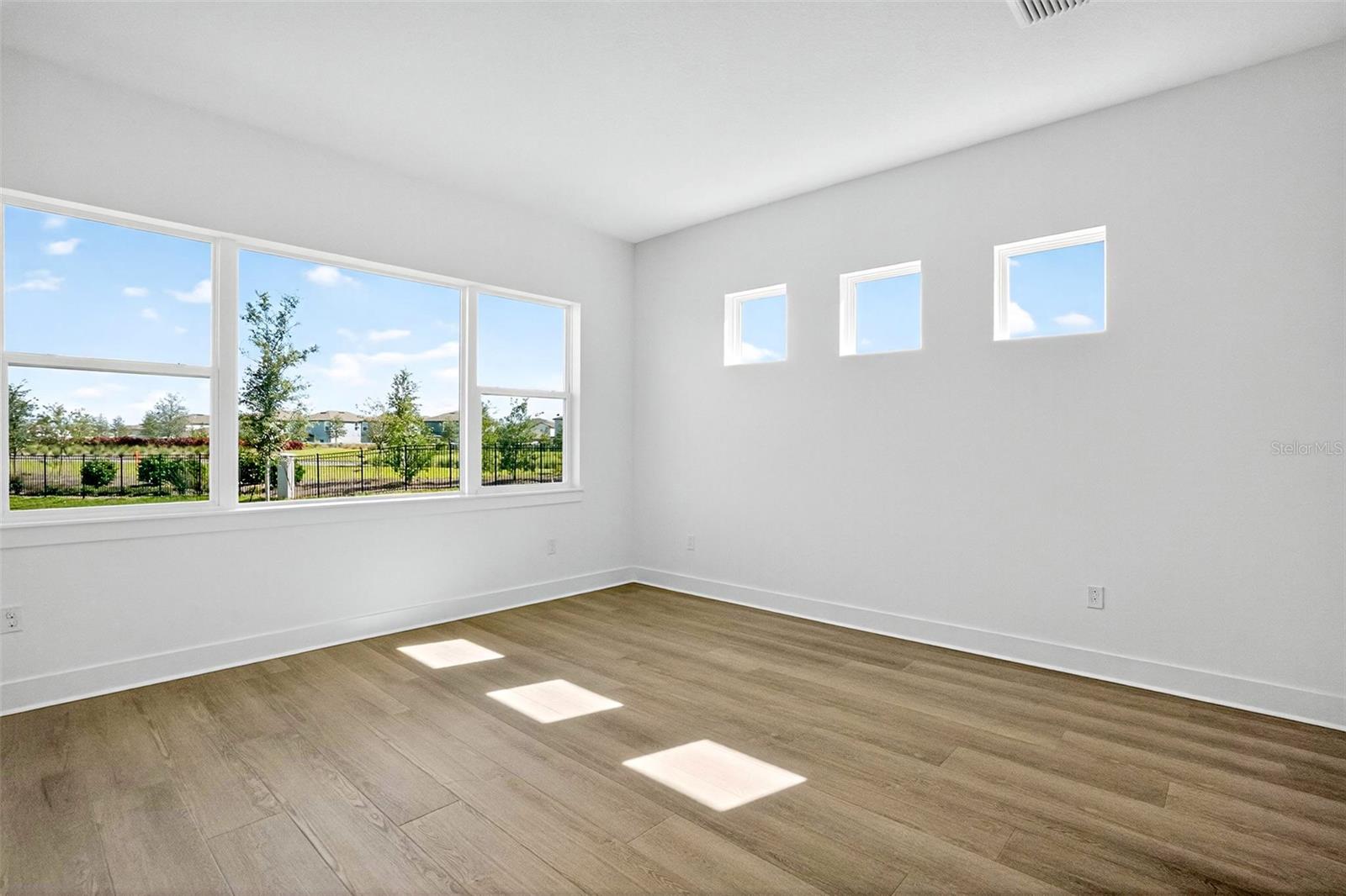 Image 13 of 29 For 8210 Golden Beach Court