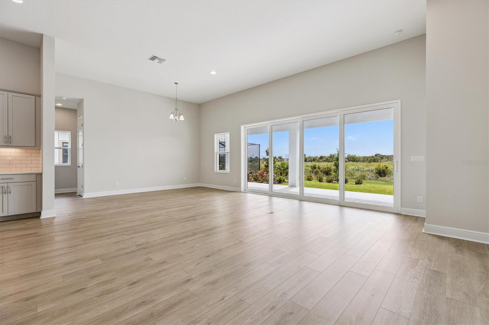 Listing photo id 1 for 10303 Surrey Rose Drive