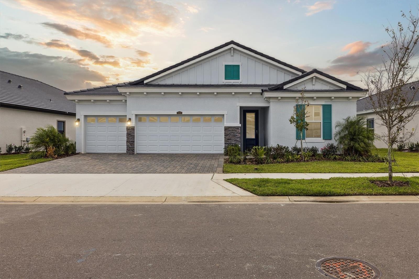 Listing photo id 29 for 10303 Surrey Rose Drive