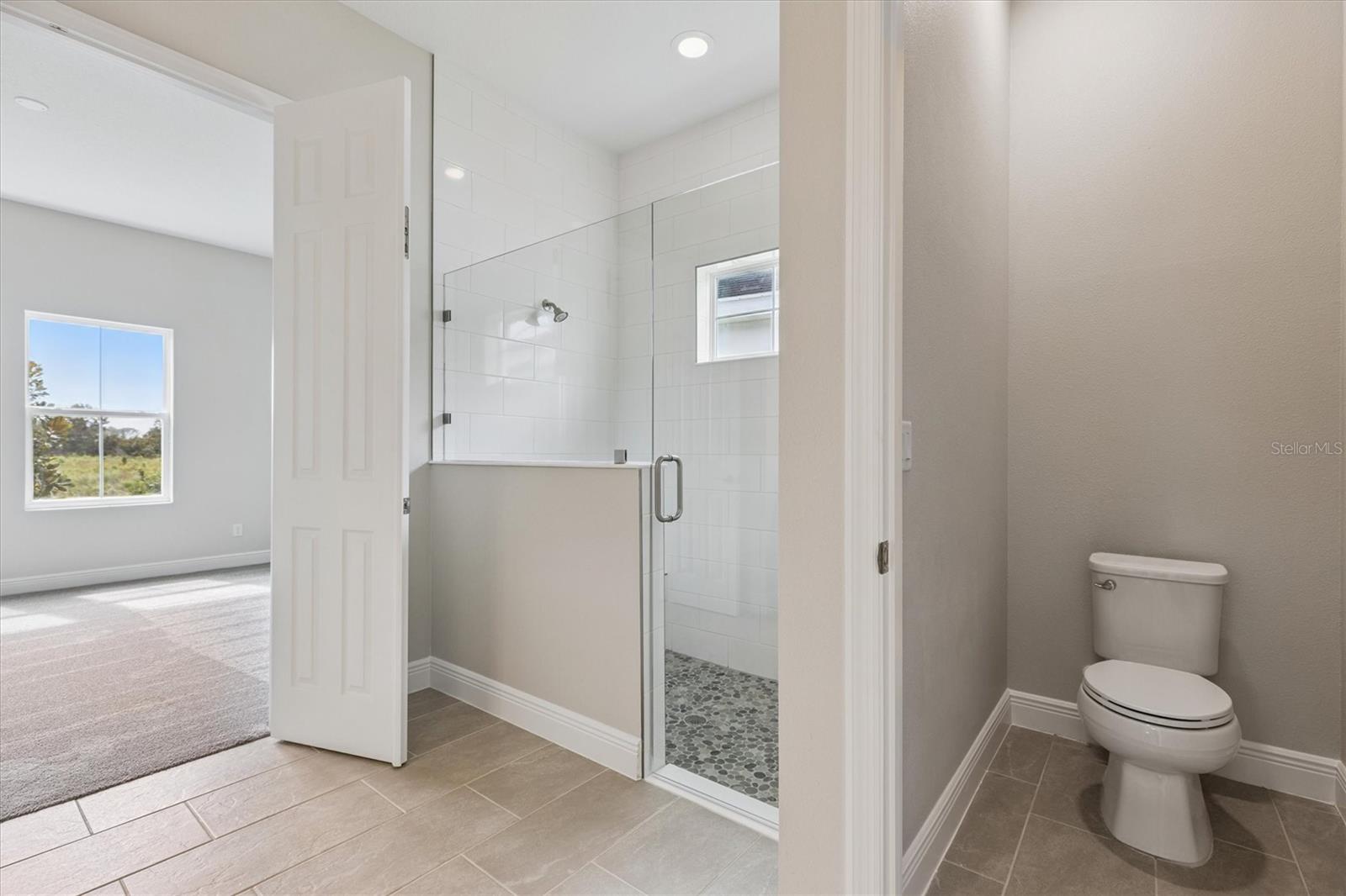 Listing photo id 6 for 10303 Surrey Rose Drive
