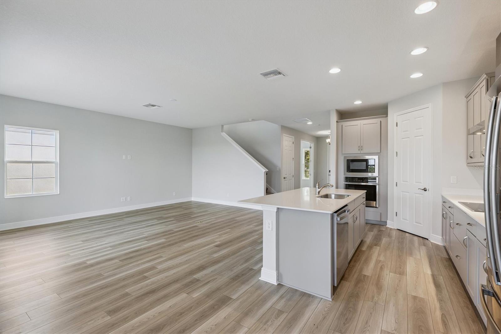 Image 13 of 35 For 9711 Surrey Rose Drive