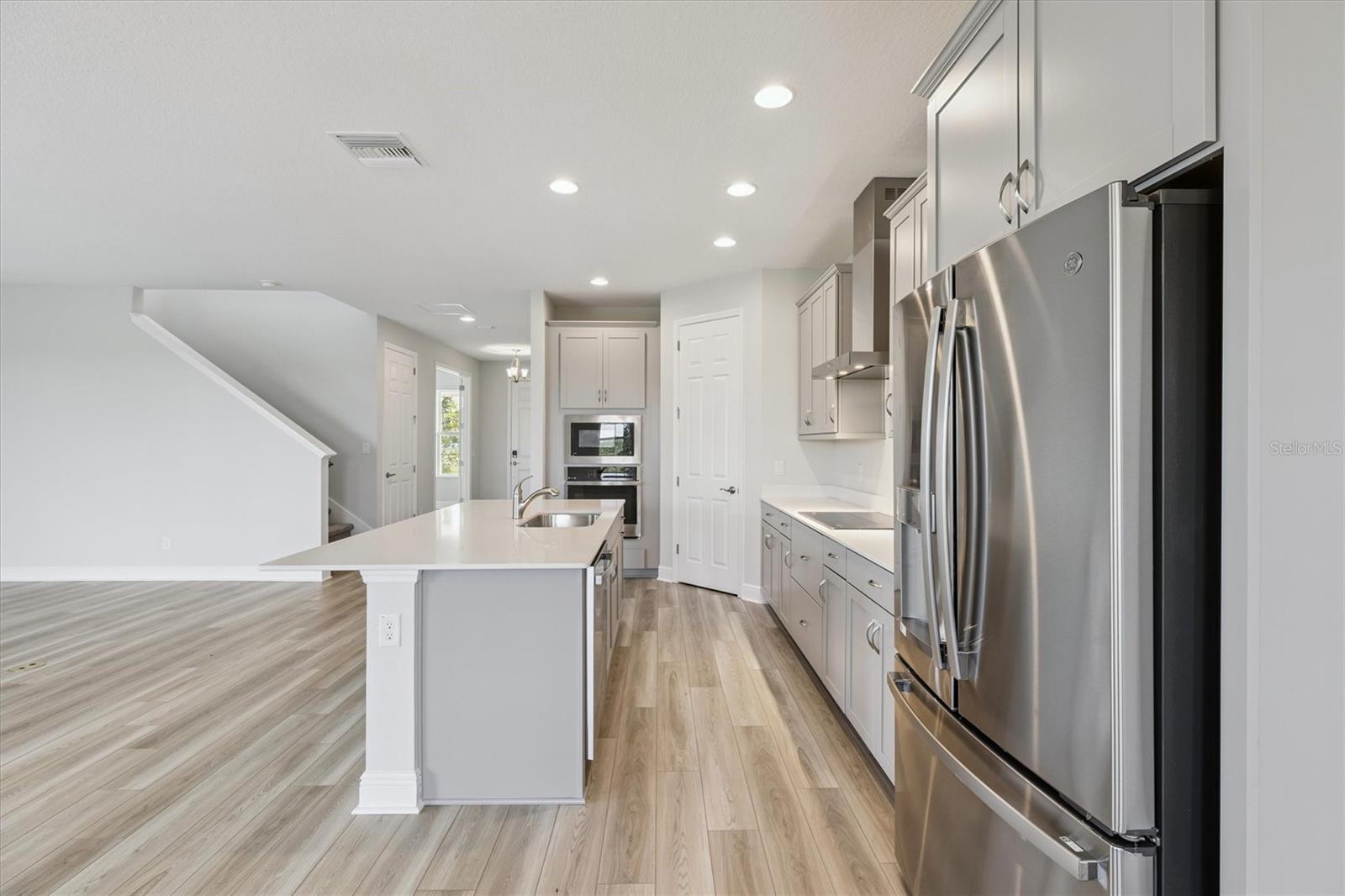 Image 14 of 35 For 9711 Surrey Rose Drive