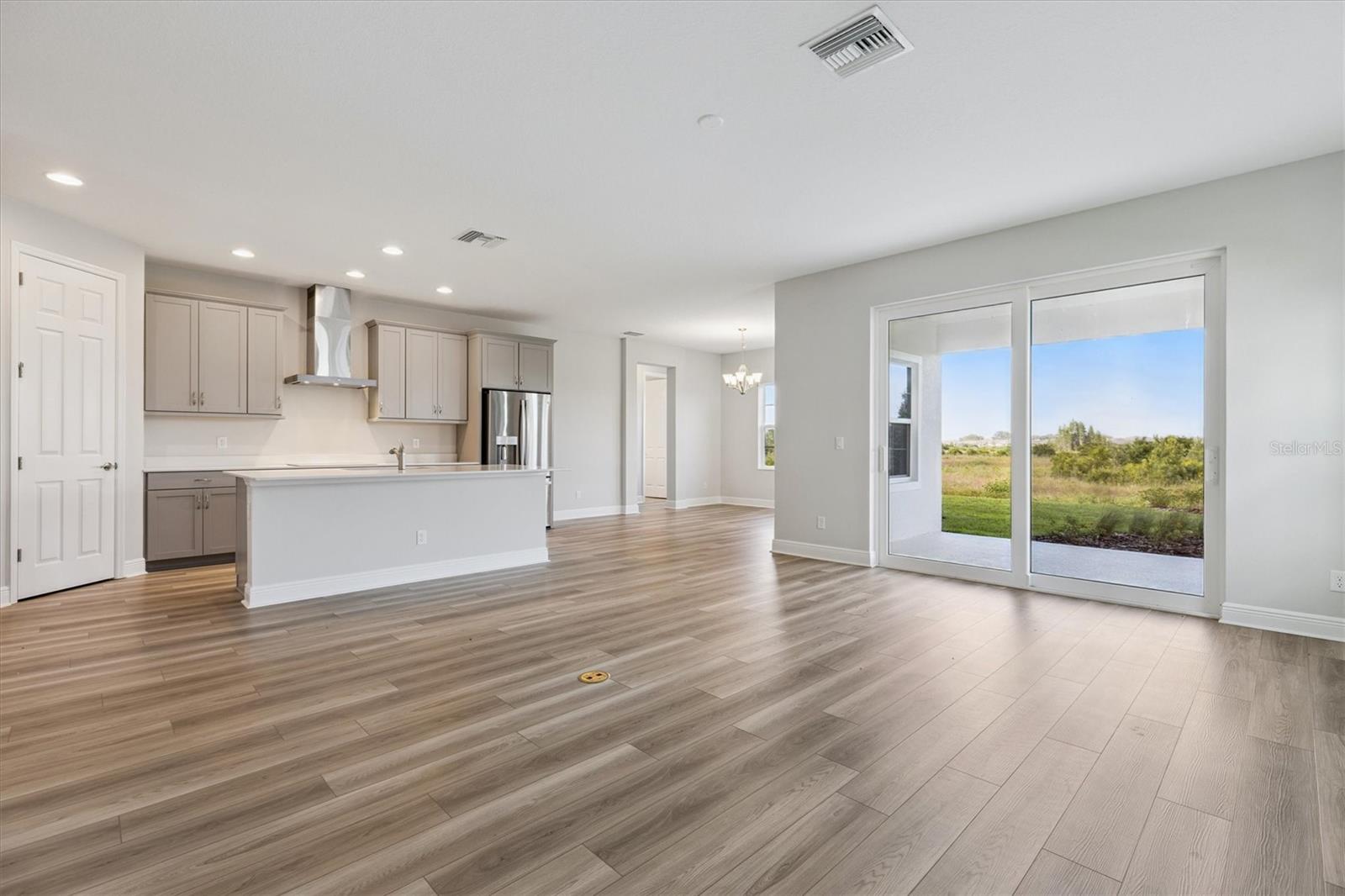 Image 16 of 35 For 9711 Surrey Rose Drive