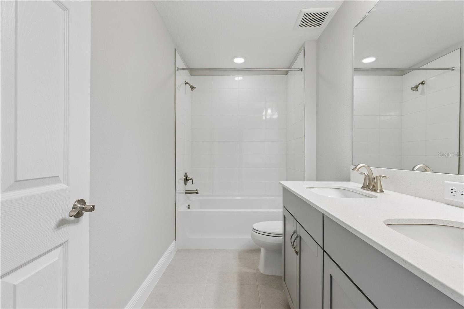 Image 22 of 35 For 9711 Surrey Rose Drive