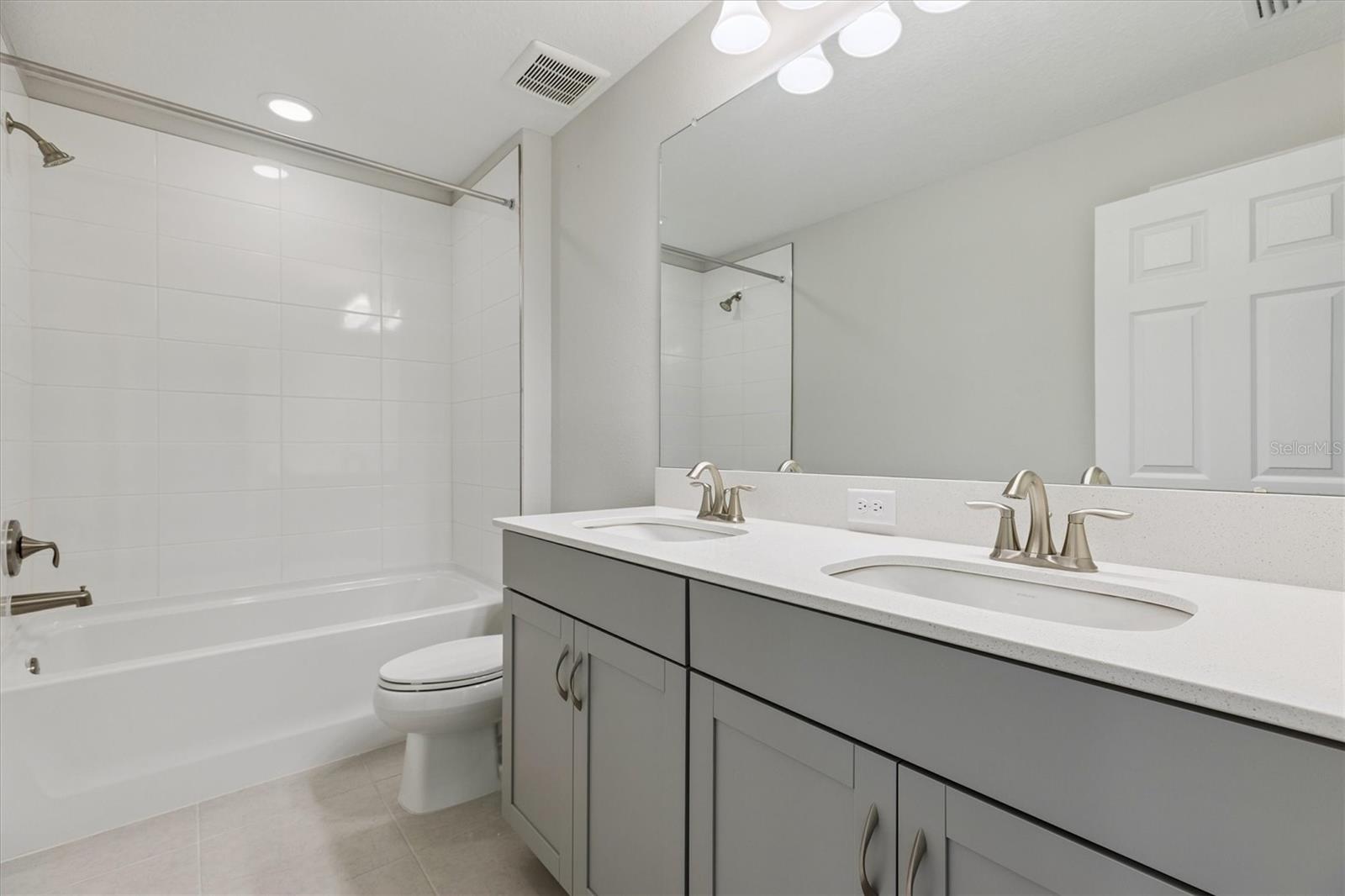 Image 23 of 35 For 9711 Surrey Rose Drive