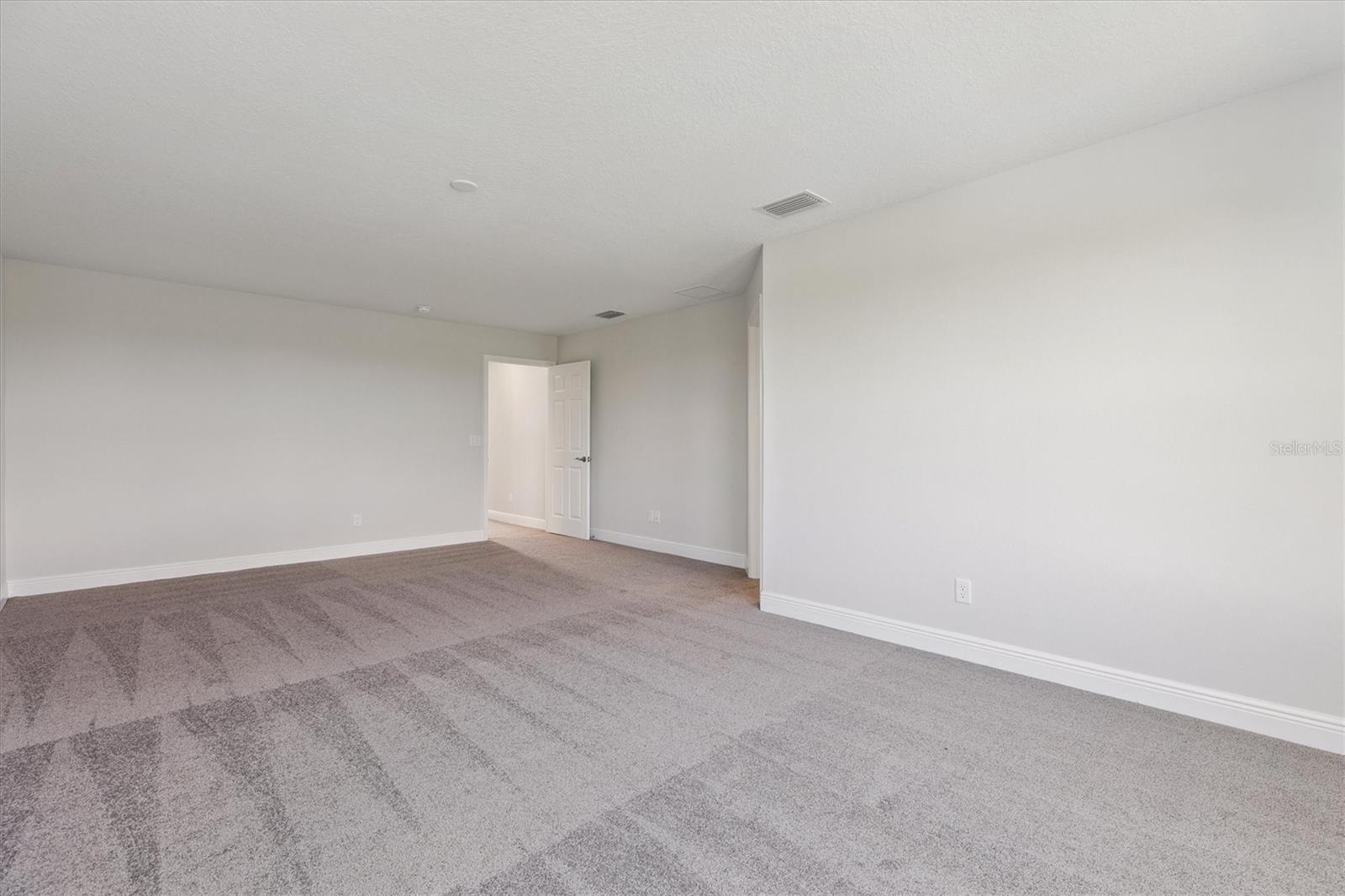 Image 6 of 35 For 9711 Surrey Rose Drive