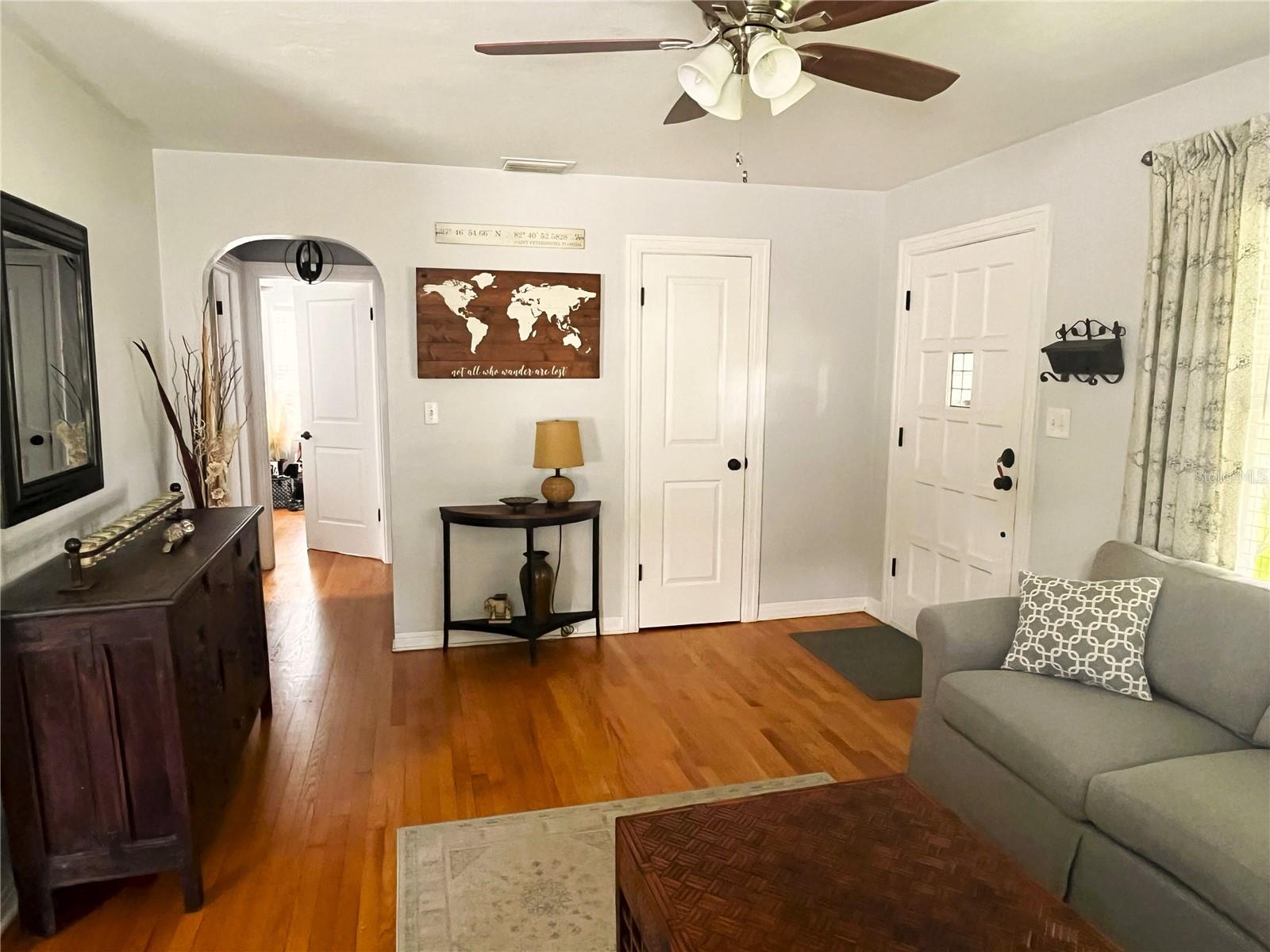Image 13 of 49 For 931 35th Street N