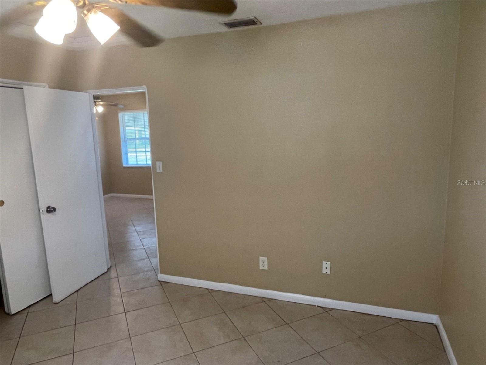 Image 11 of 19 For 4618 20th Avenue S