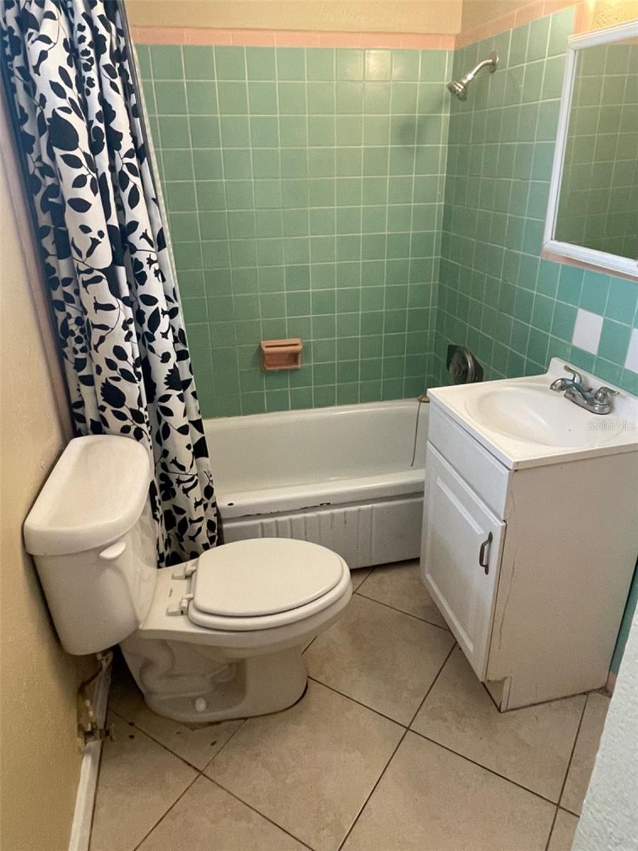 Image 13 of 19 For 4618 20th Avenue S
