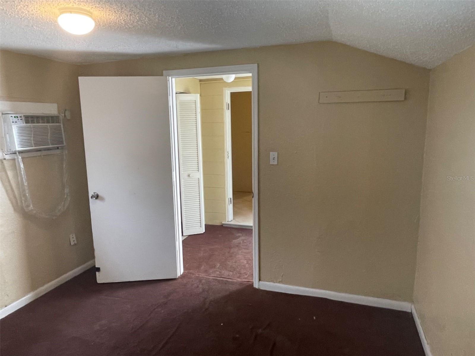 Image 16 of 19 For 4618 20th Avenue S