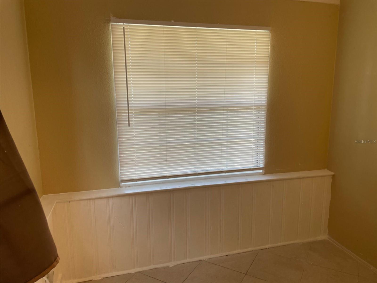 Image 17 of 19 For 4618 20th Avenue S