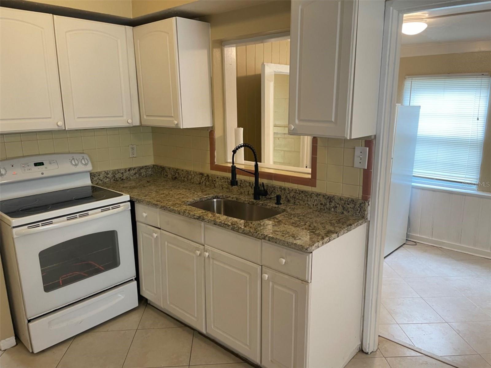 Image 6 of 19 For 4618 20th Avenue S