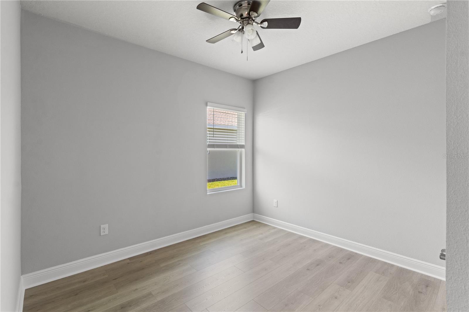 Image 17 of 39 For 11791 Richmond Trail