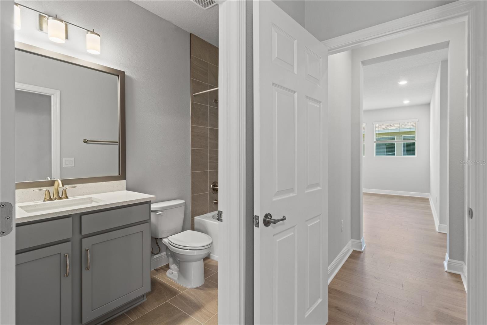 Image 23 of 39 For 11791 Richmond Trail