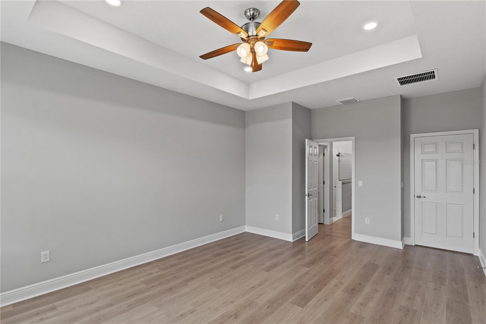 Image 28 of 39 For 11791 Richmond Trail