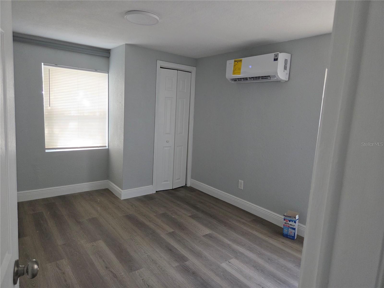 Image 11 of 34 For 6418 23rd Avenue