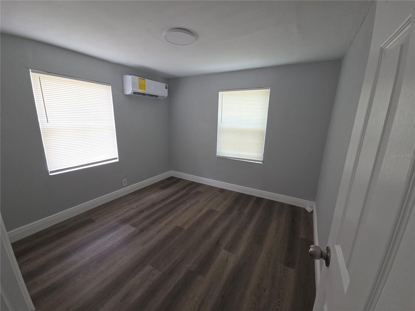 Image 13 of 34 For 6418 23rd Avenue
