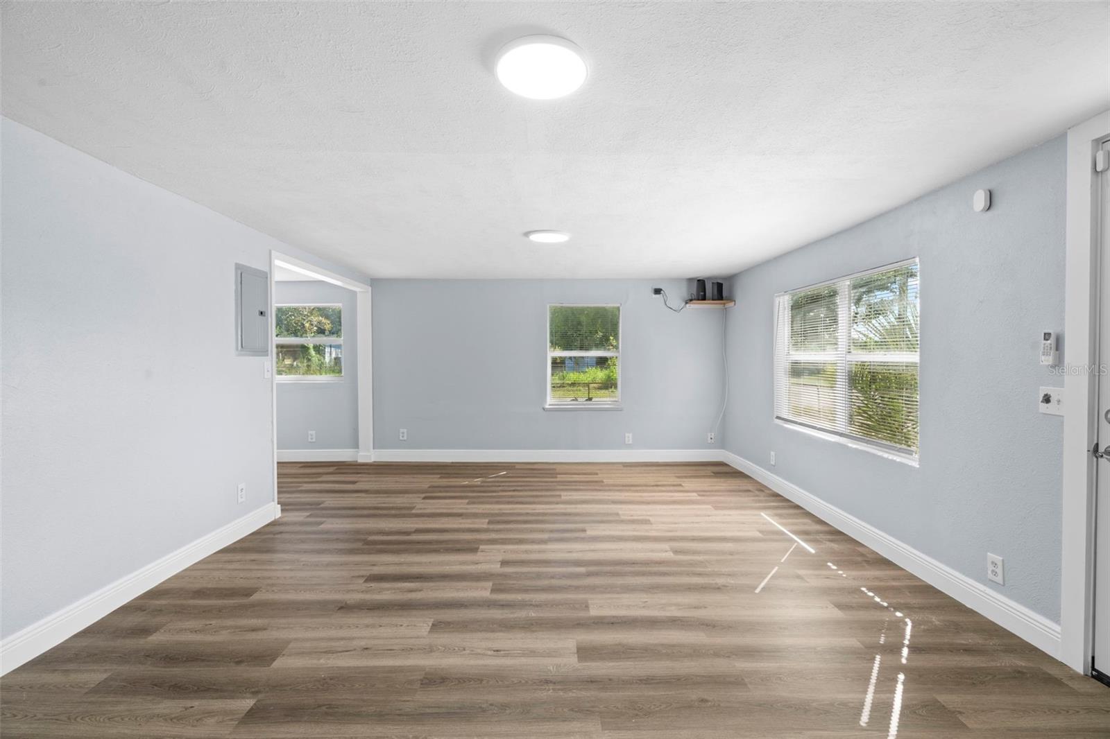 Image 15 of 34 For 6418 23rd Avenue