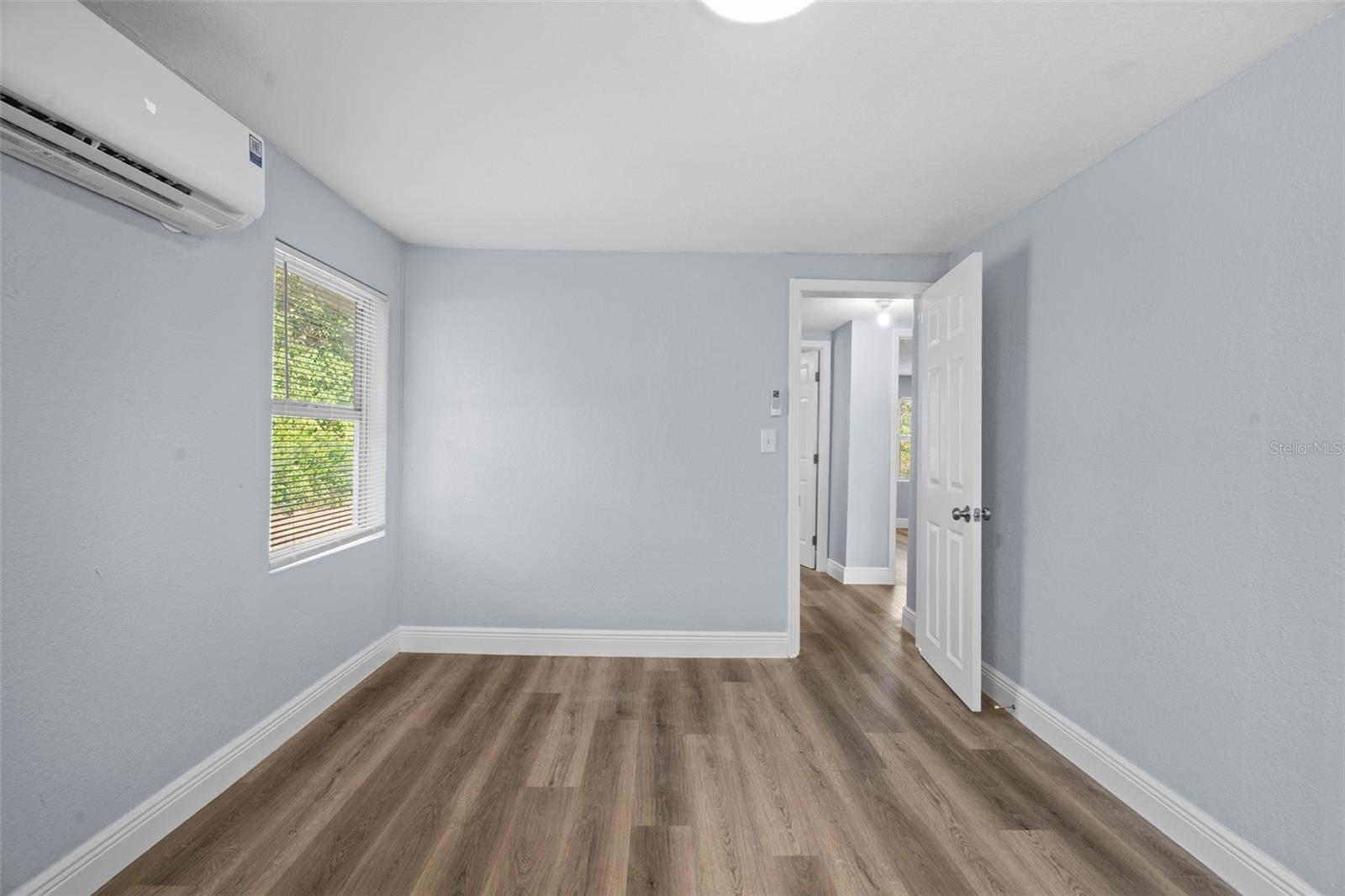 Image 17 of 34 For 6418 23rd Avenue