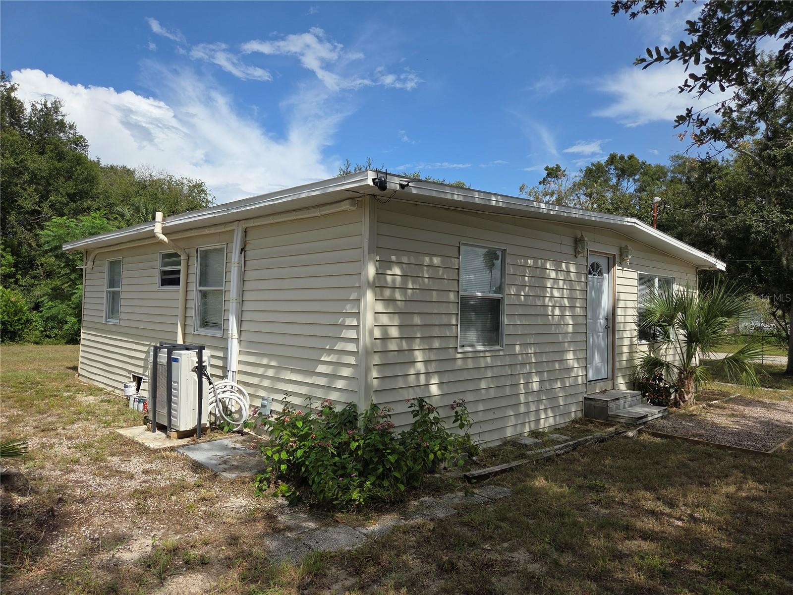 Image 3 of 34 For 6418 23rd Avenue
