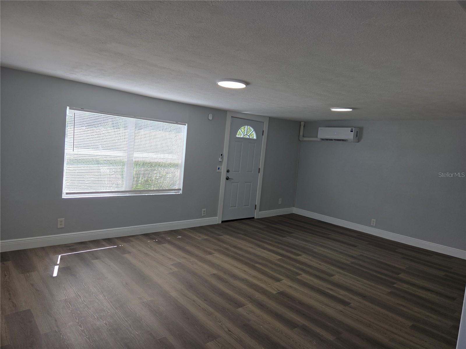 Image 7 of 34 For 6418 23rd Avenue