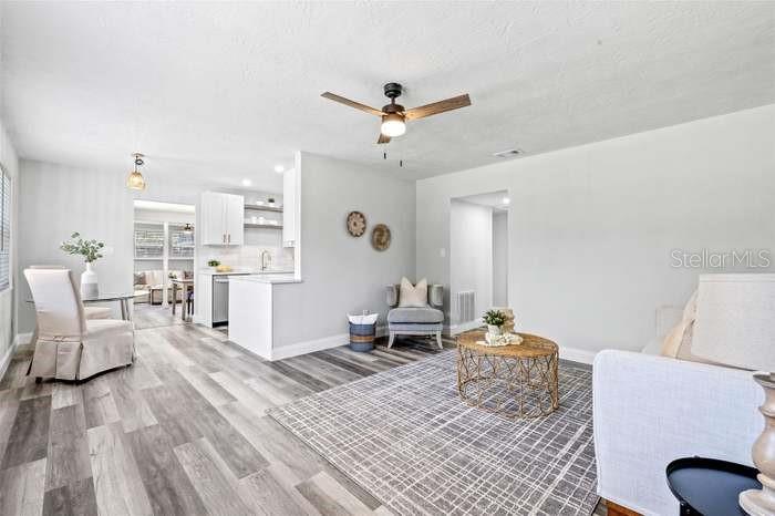 Image 13 of 30 For 7335 10th Avenue N