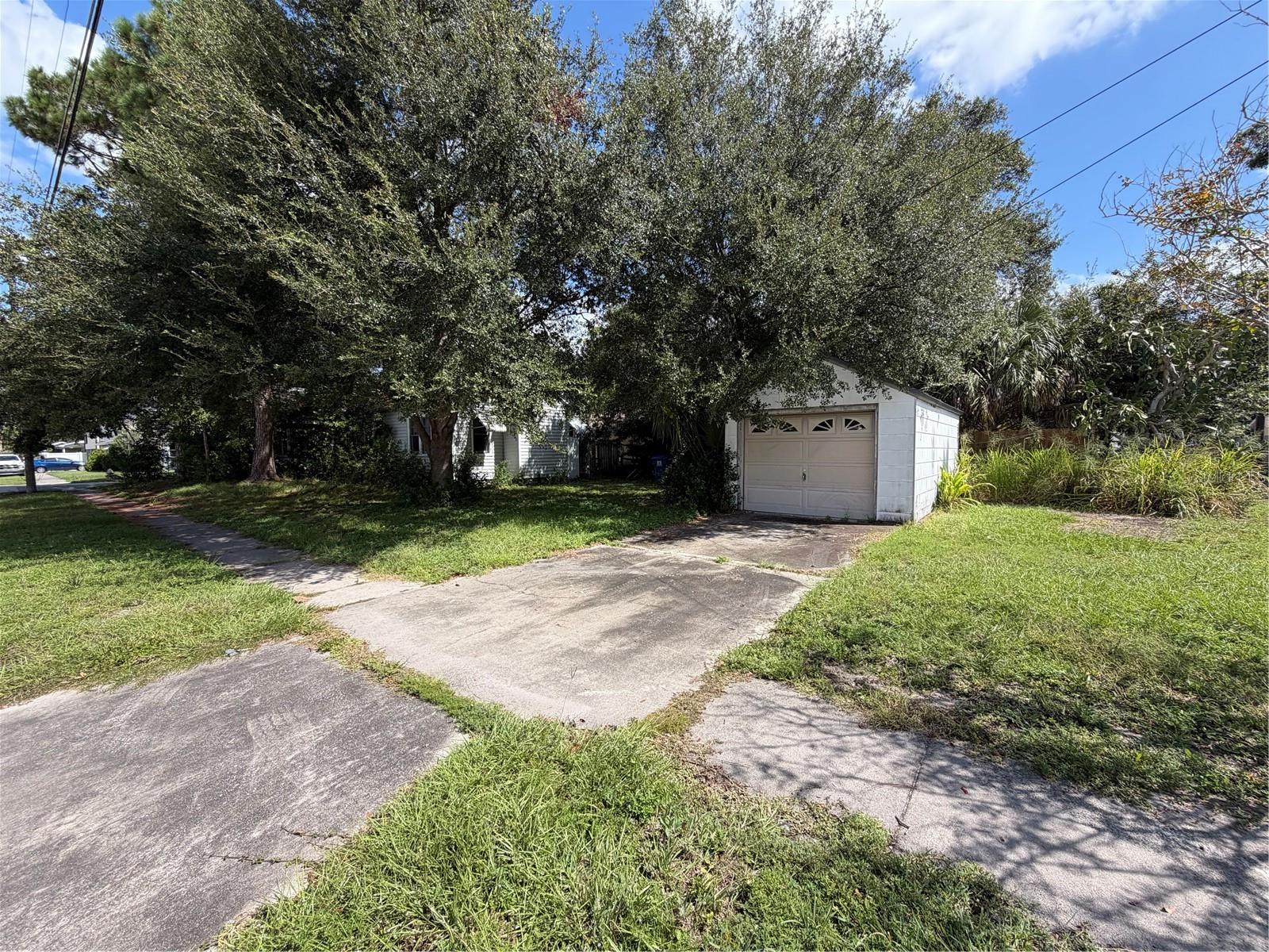 Image 4 of 5 For 1354 35th Avenue N
