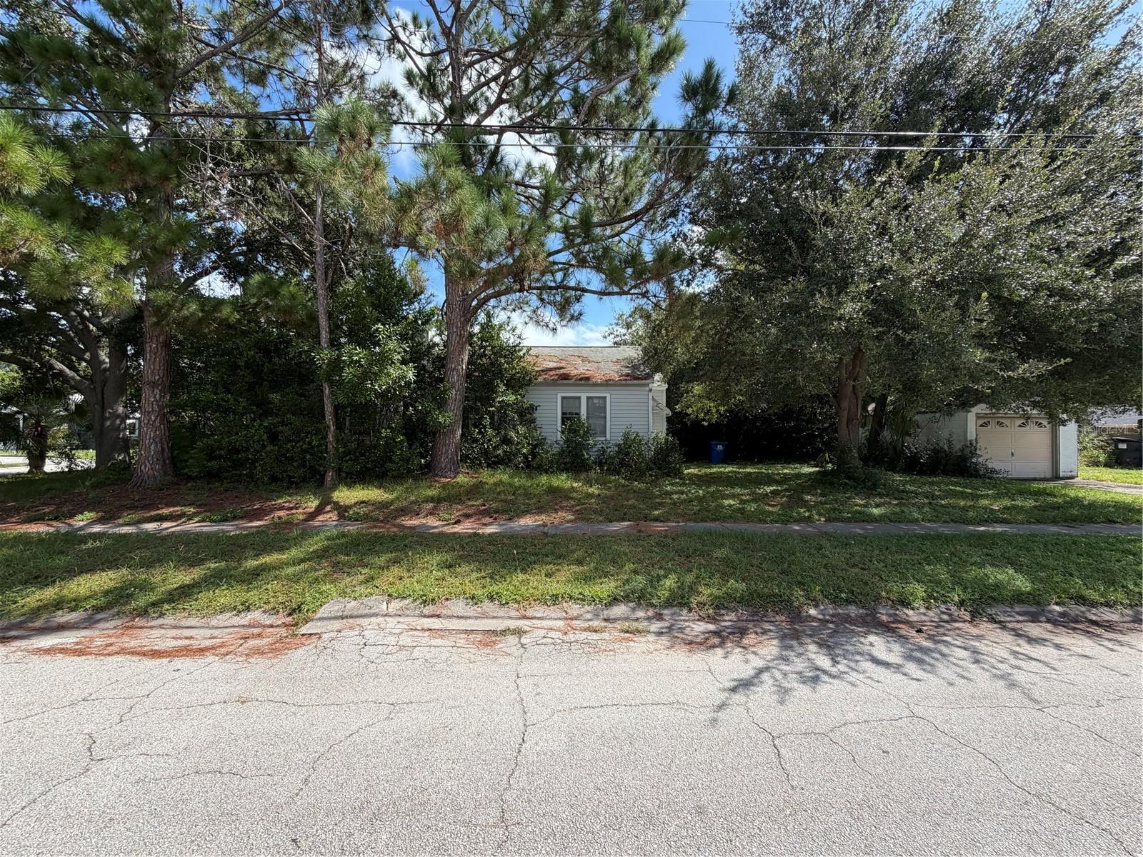Image 5 of 5 For 1354 35th Avenue N