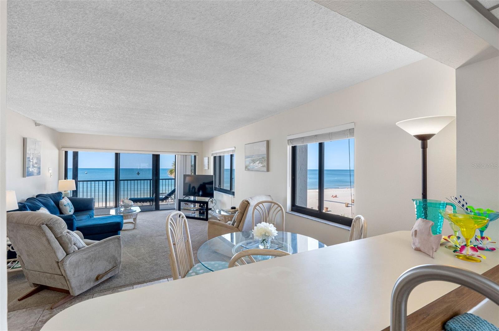 Image 16 of 35 For 15000 Gulf Blvd  408
