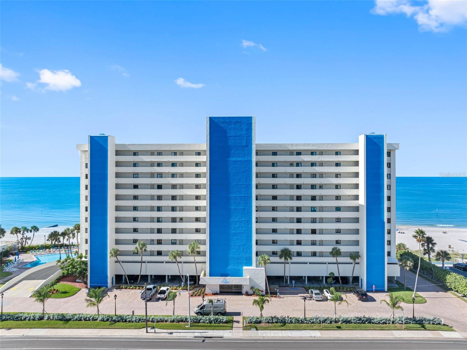 Image 2 of 35 For 15000 Gulf Blvd  408