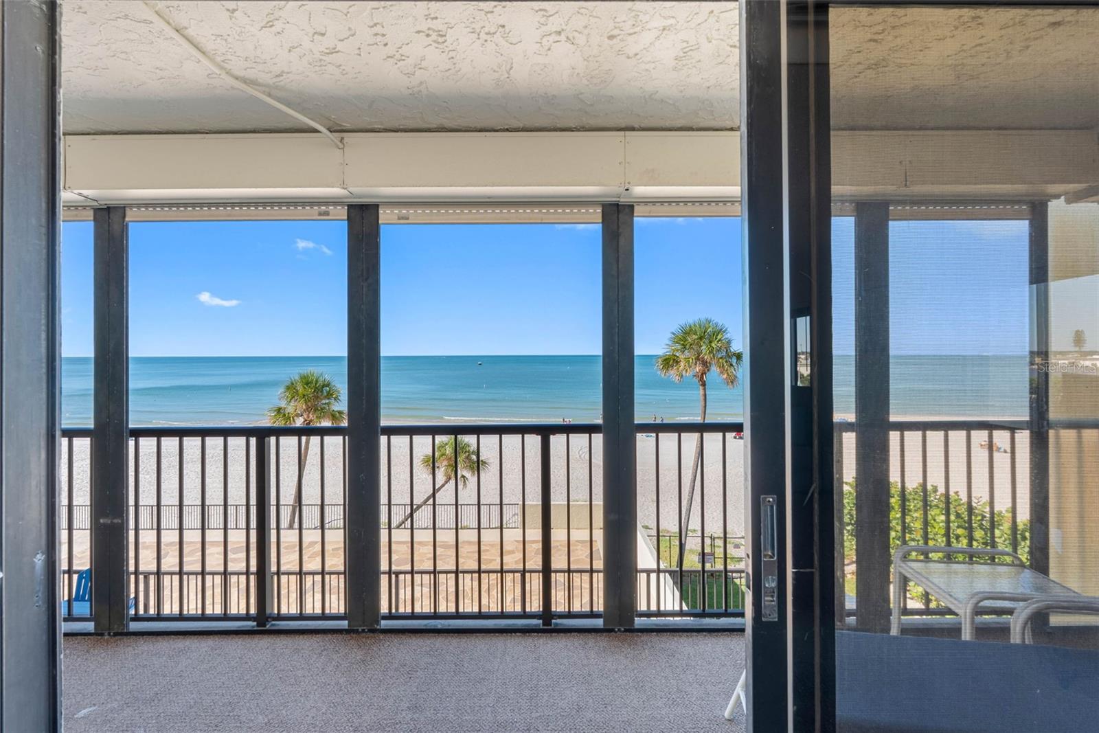 Image 7 of 35 For 15000 Gulf Blvd  408