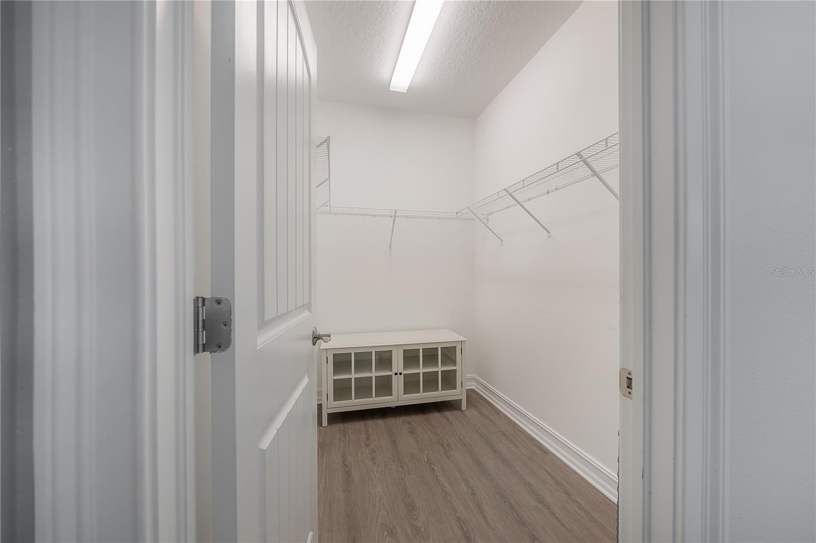 Image 19 of 45 For 3906 Lynn Avenue