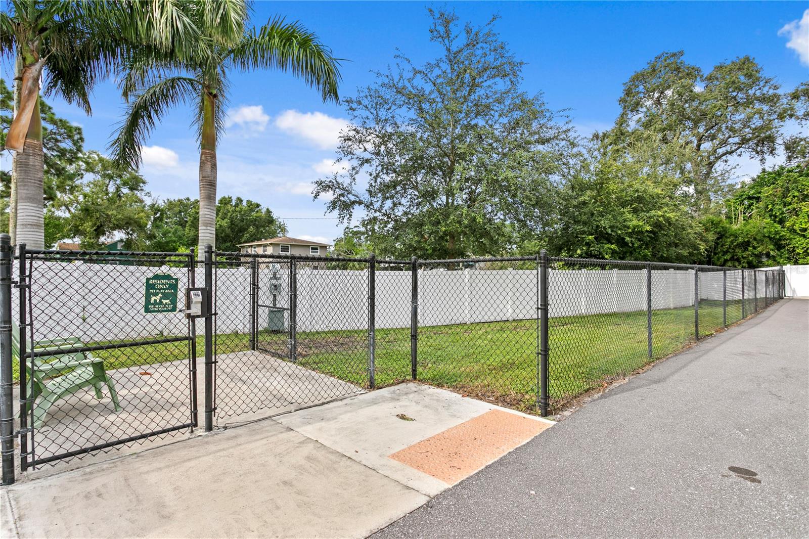 Image 36 of 37 For 2560 12th Terrace N